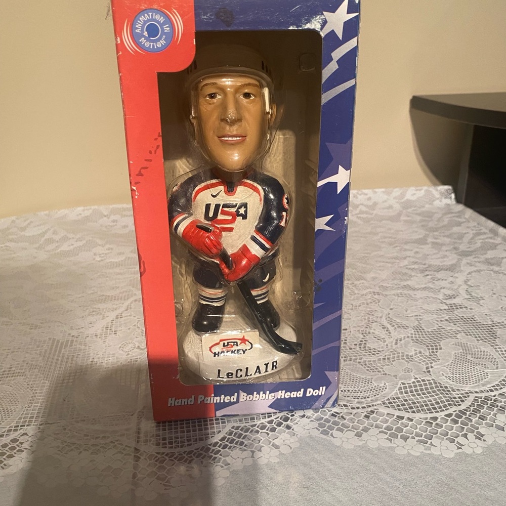 JOHN LECLAIR TEAM USA  NHL BOBBLE DOBBLES BOBBLEHEAD